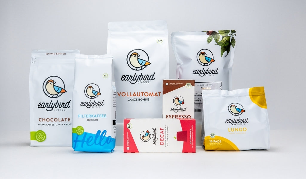 Auswahl der Bio Kaffees, die earlybird coffee im Online Shop anbietet: von ganzen Bohne über gemahlenen Kaffee bis zu Kapseln 