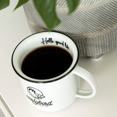 earlybird Kaffeetasse aus Keramik mit schwarzem Kaffee